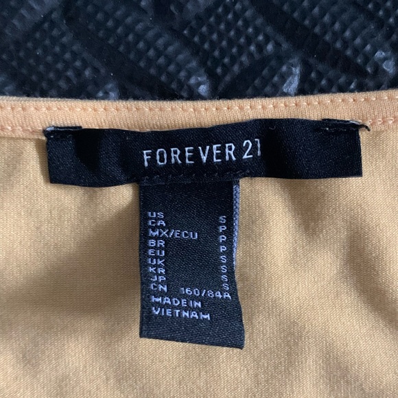 forever 21 wrap top size small - Picture 2 of 3